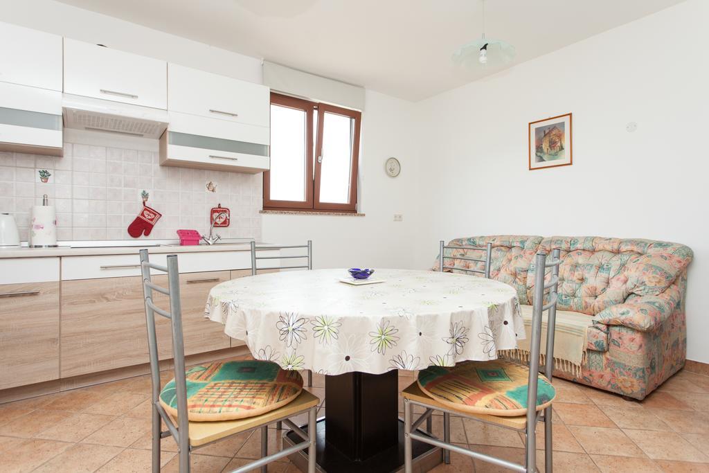 House Soni - 800 M From The Sea Villa Rovinj Exterior photo